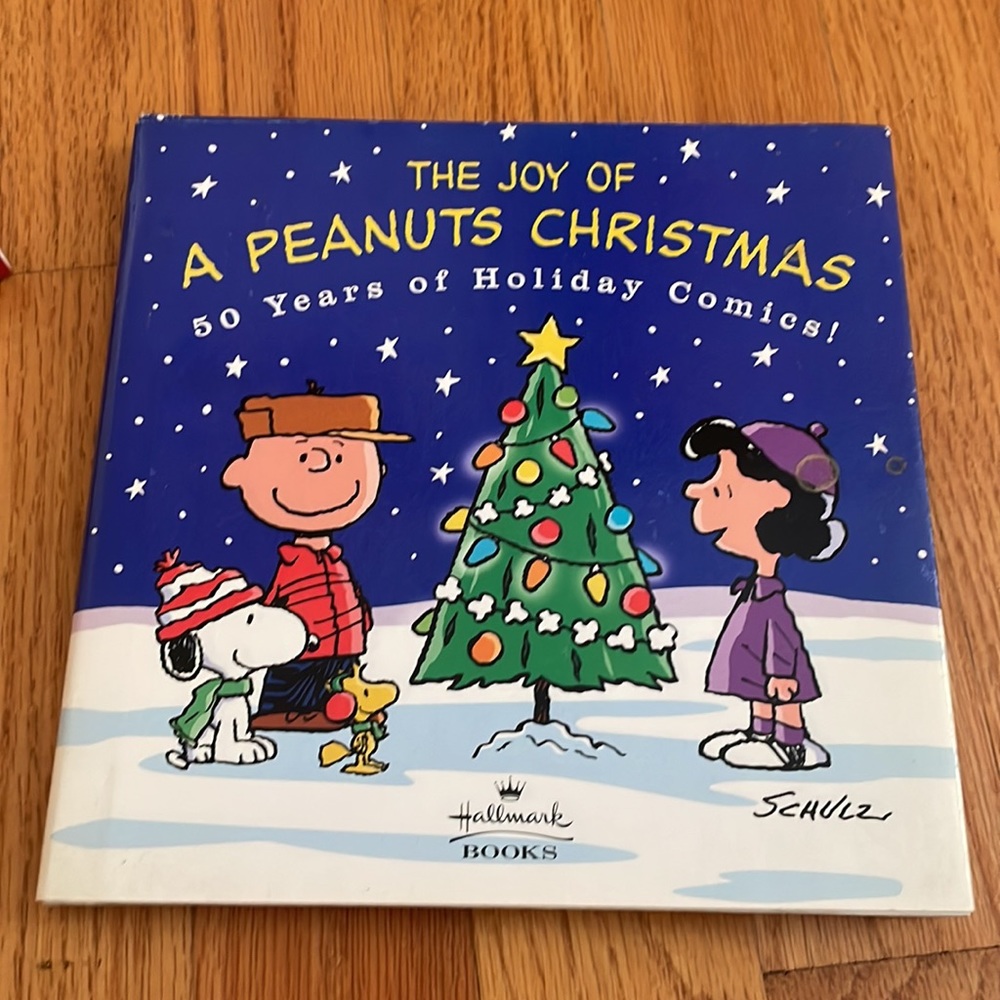 3 Peanuts Books - Picture 5 of 11